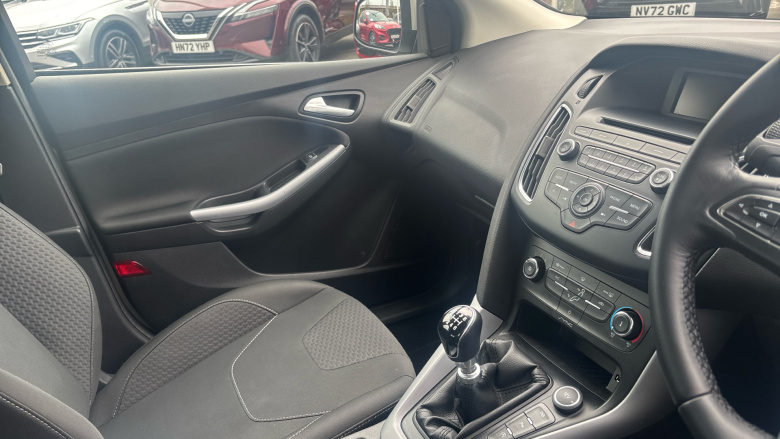 Ford Focus 1.0 EcoBoost 125 Zetec 5dr Petrol Hatchback